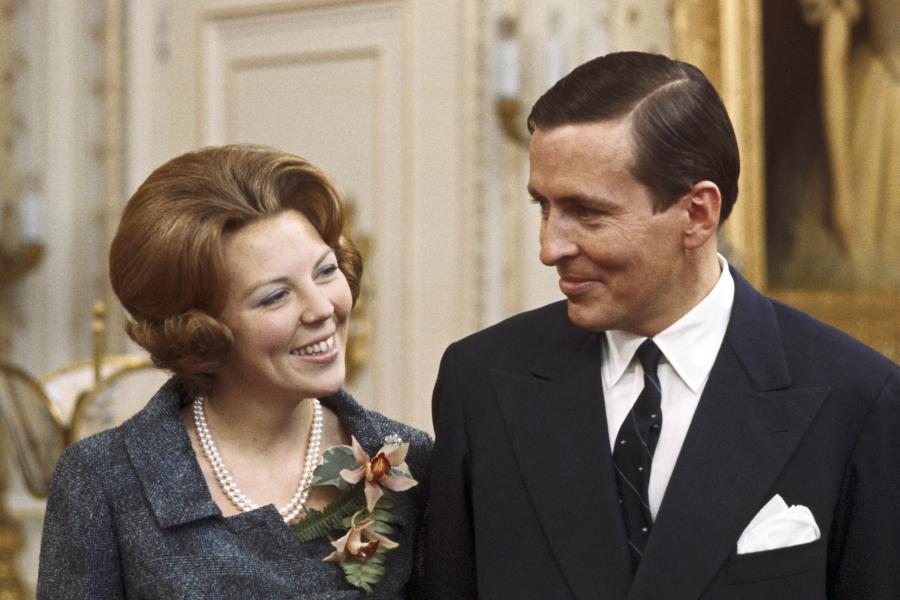 Prinses Beatrix en prins Claus op Paleis Soestdijk.